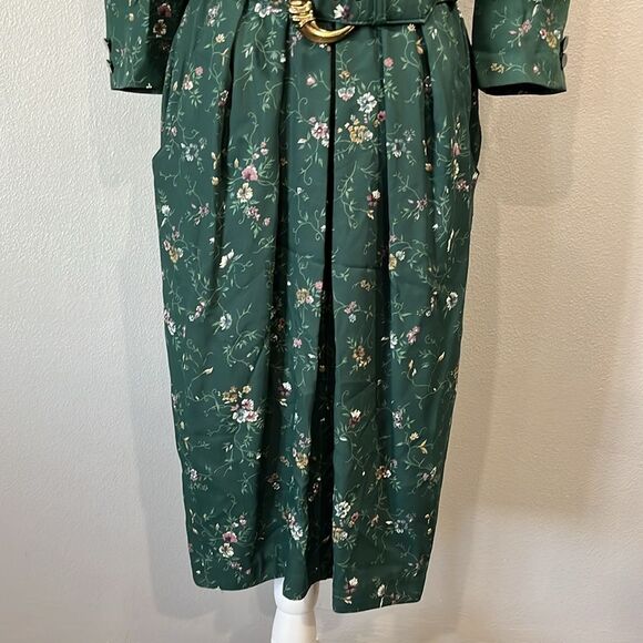 Vintage 1990s S.L. Petites Green Floral A-Line Dress with Belt - Picture 3 of 11